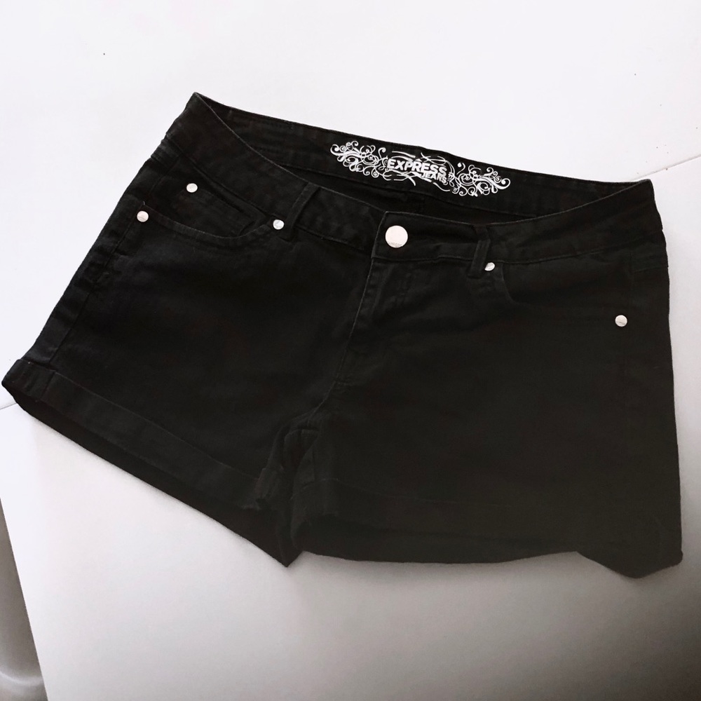 Express Shorts